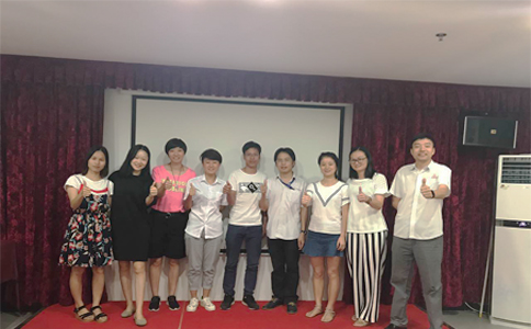  通發(fā)激光的家人們和各位美女初次見面！