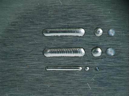 <a href='http://www.mjmei.cn/product/3.htm' class='text_a'>模具激光焊機(jī)</a>修復(fù)鏡面模具效果